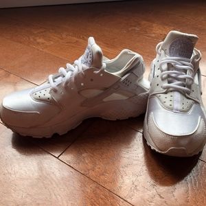 Womens Nike Huarache 6.5
